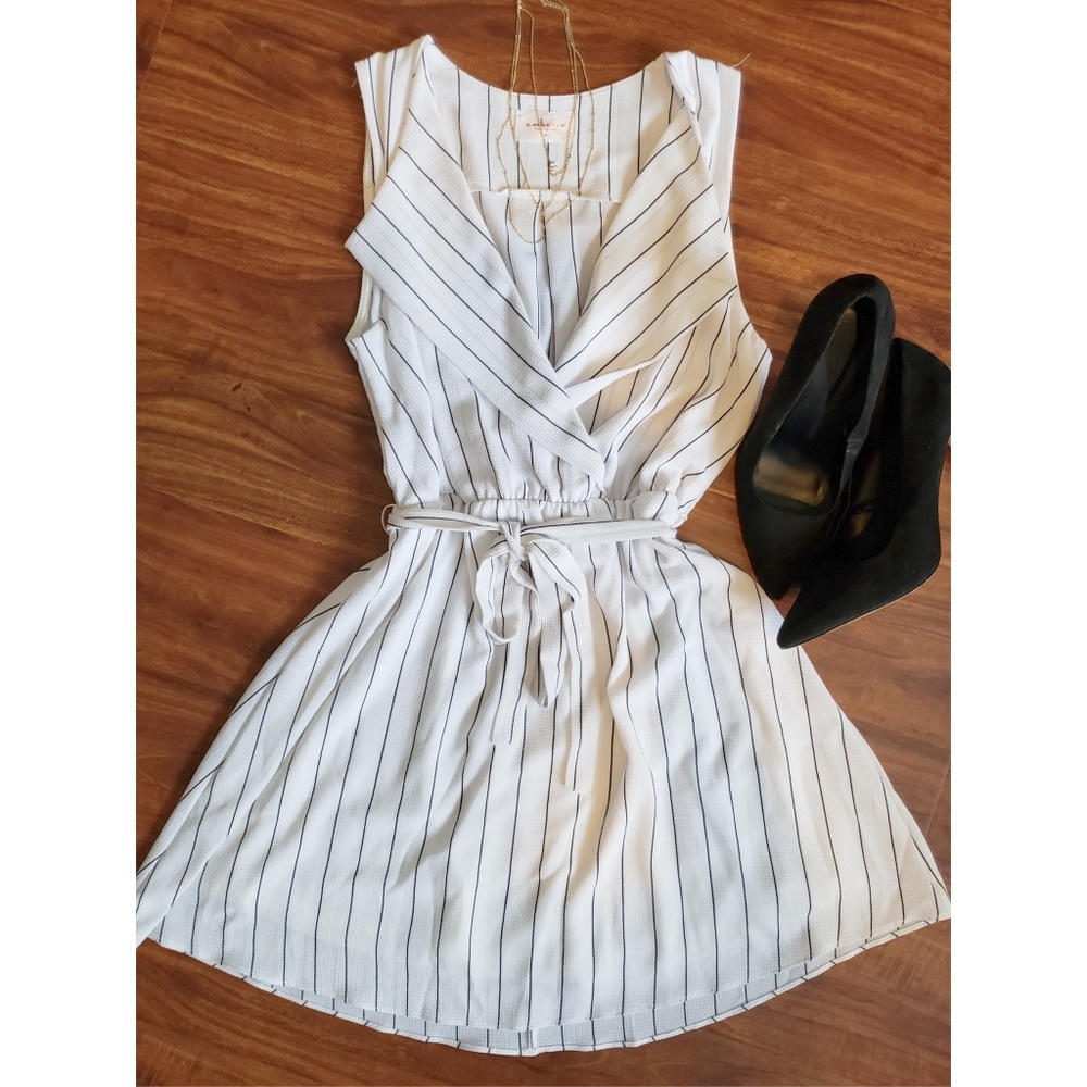 ☀️Deep V Pinstripe Mini Dress - 1 LEFT!